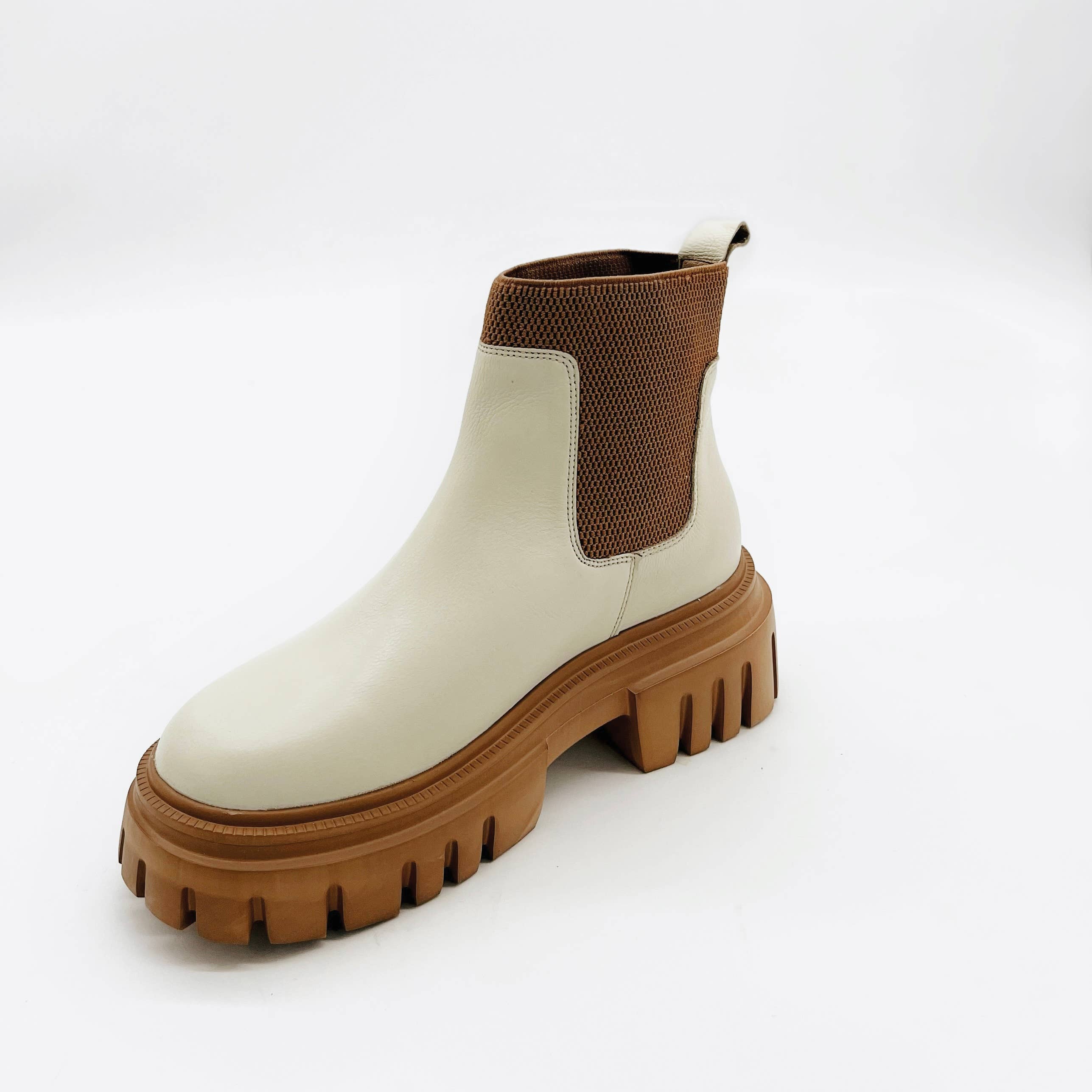 Agora platform chelsea boots off white leather women's shoes