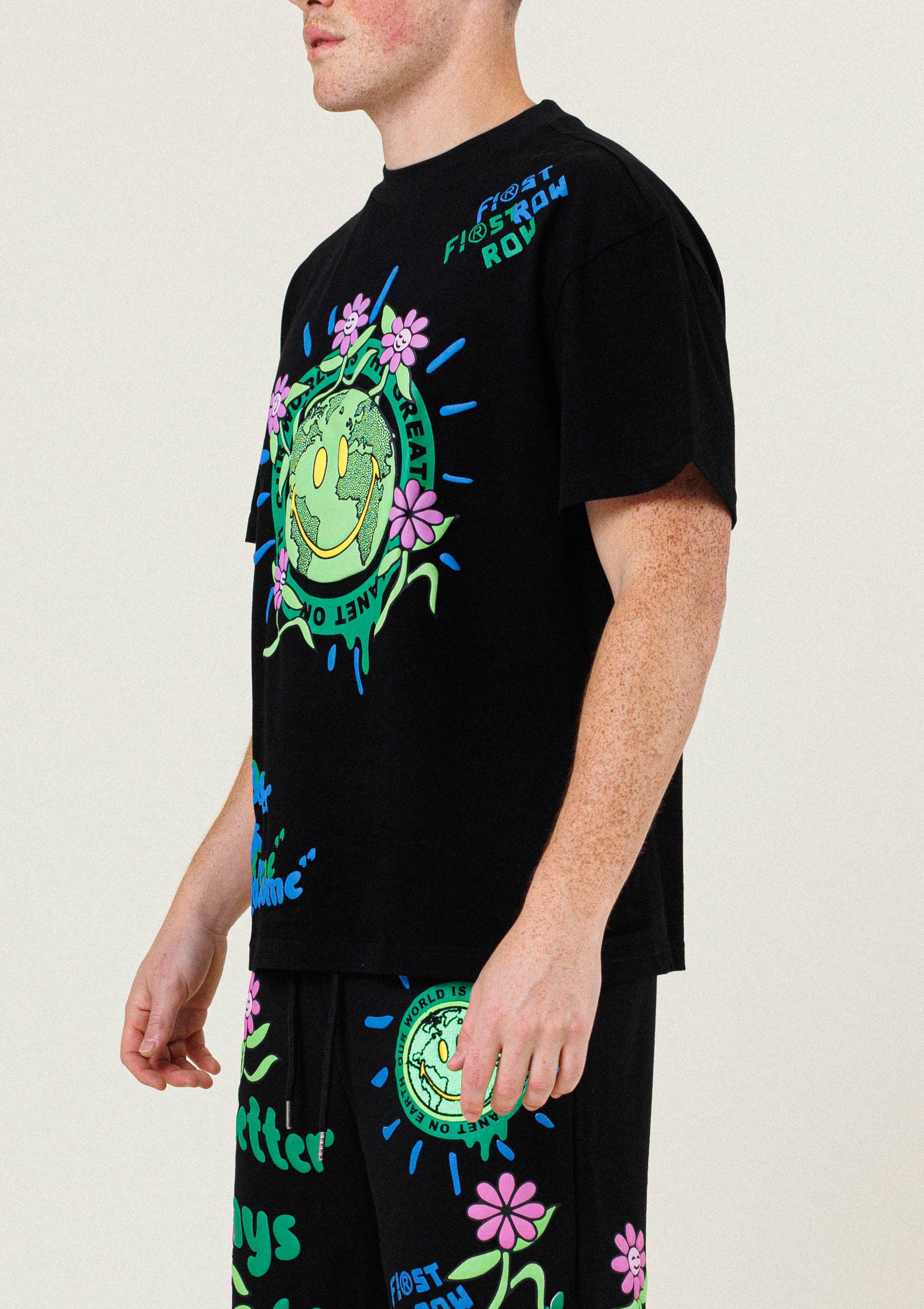 FLOWER GRAPHIC TEE