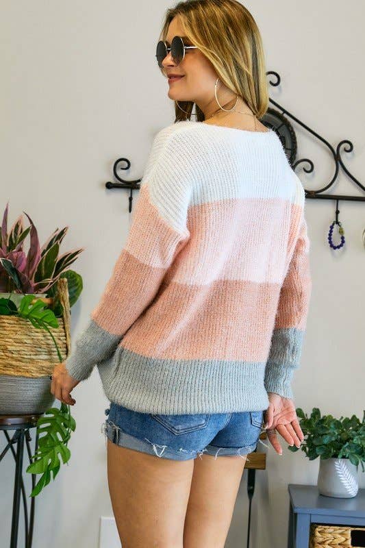 CESW2197 - COLOR BLOCK FUZZY KNIT SWEATER