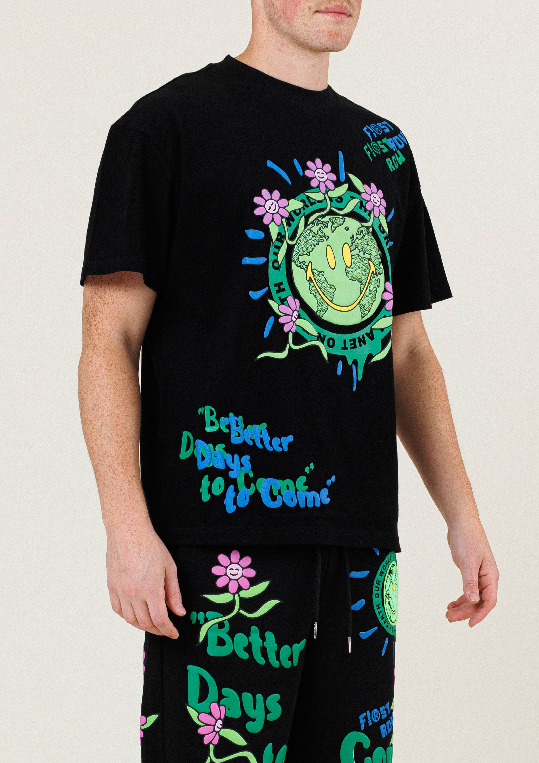 FLOWER GRAPHIC TEE