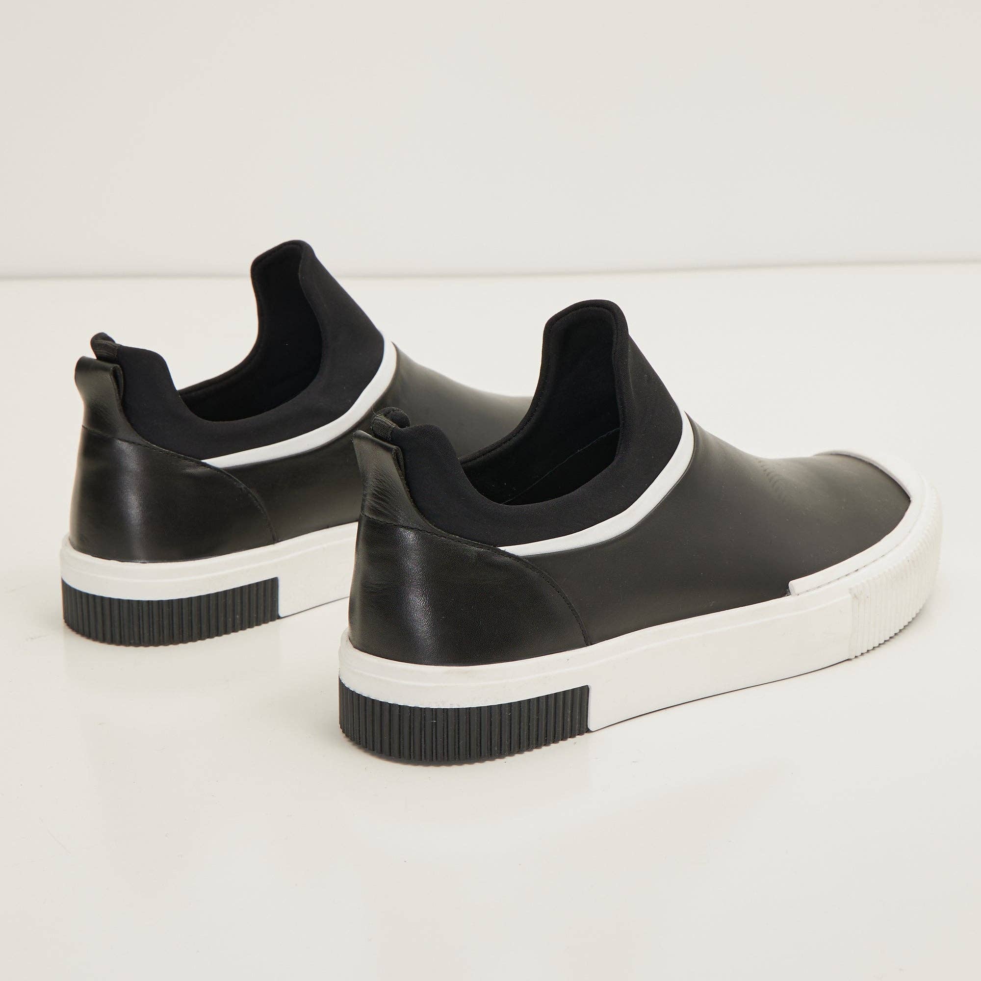 N° D2166T Leather & Neoprene skate slip ons - BLACK