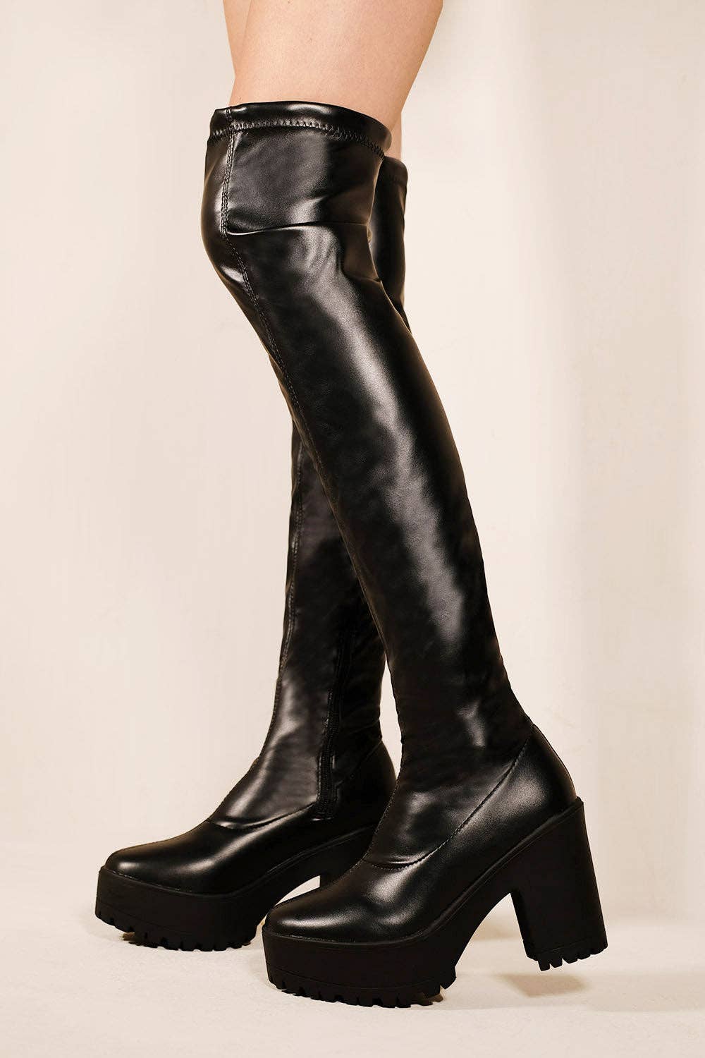 IRIS CHUNKY PLATFORM HEEL KNEE HIGH BOOTS IN BLACK PU