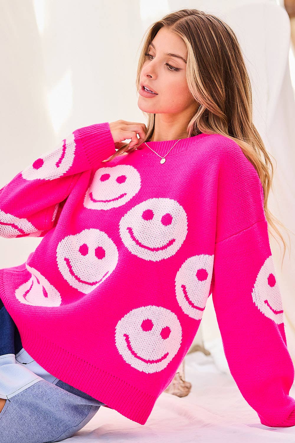 Round Neck Smile Face Sweater (7862436167907)